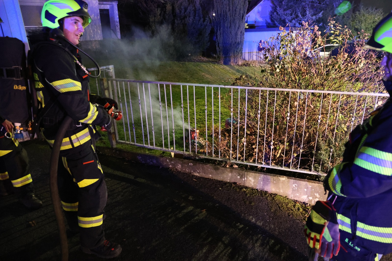 Einsatzfoto F 1 brennt Feuerwerksbatterie